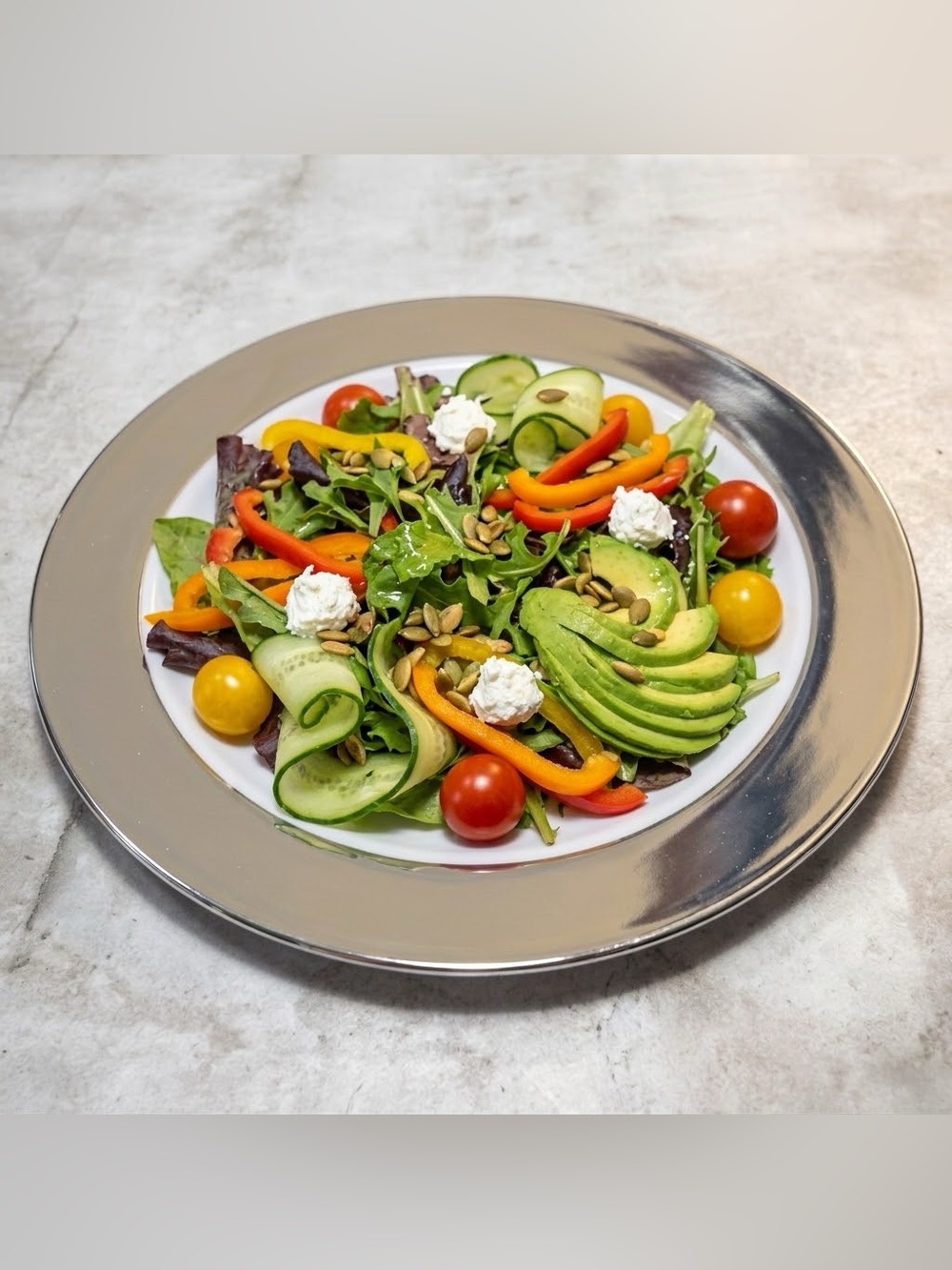 Caterer's Corner Silver Rimmed 7.5" Disposable Salad Plates (24 ct)